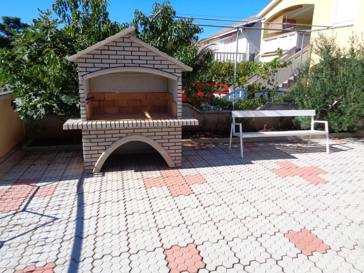 Apartman Kristo ヴィル エクステリア 写真